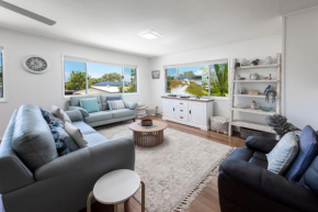 Modern Urangan Beach House Close To Beach